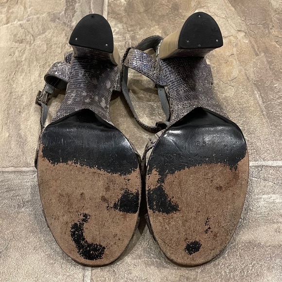 GUCCI Croc-Embossed Leather Chucky Heels 9B AUTH - Picture 8 of 9